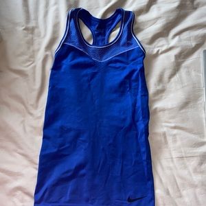Nike breathable workout racer back